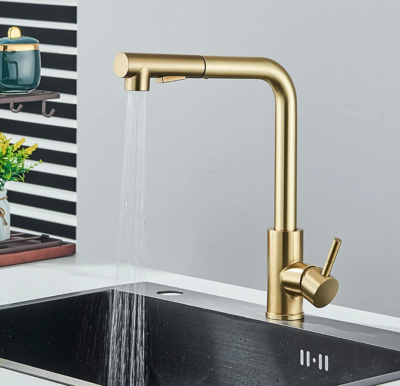 #1582 Pull out brushed gold kitchen faucet