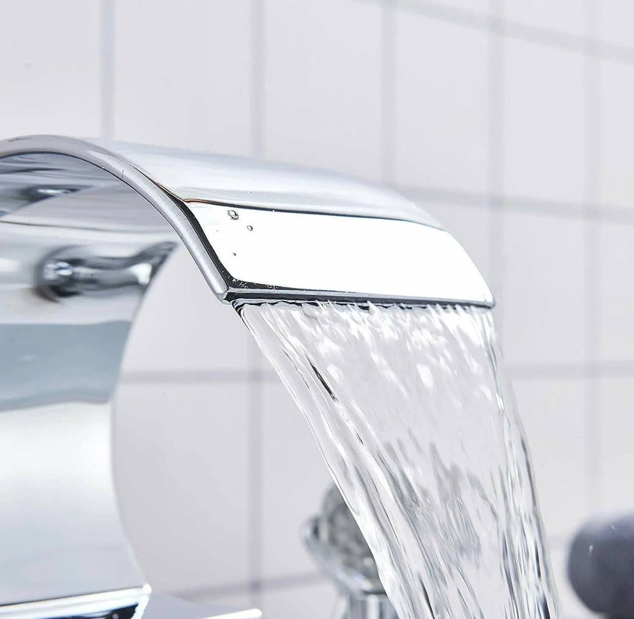 Chrome 3 Holes 2 Handle Crystal Knobs High Arc Waterfall Spout Vanity Faucet