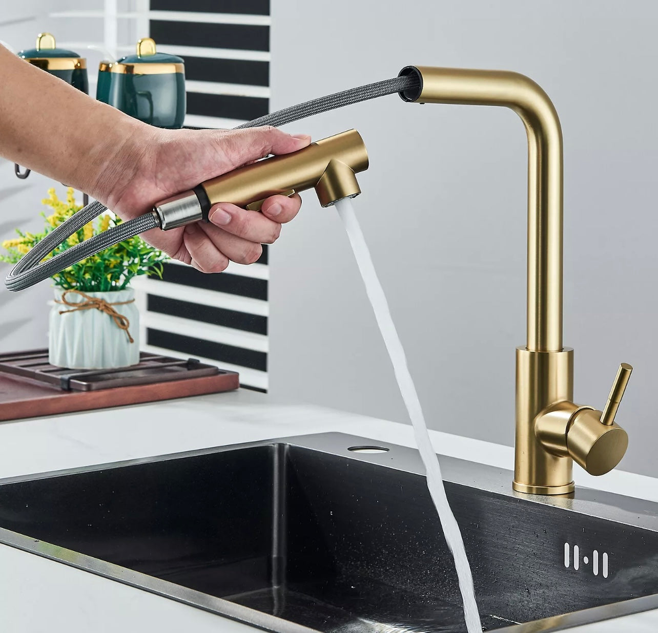 #1582 Pull out brushed gold kitchen faucet