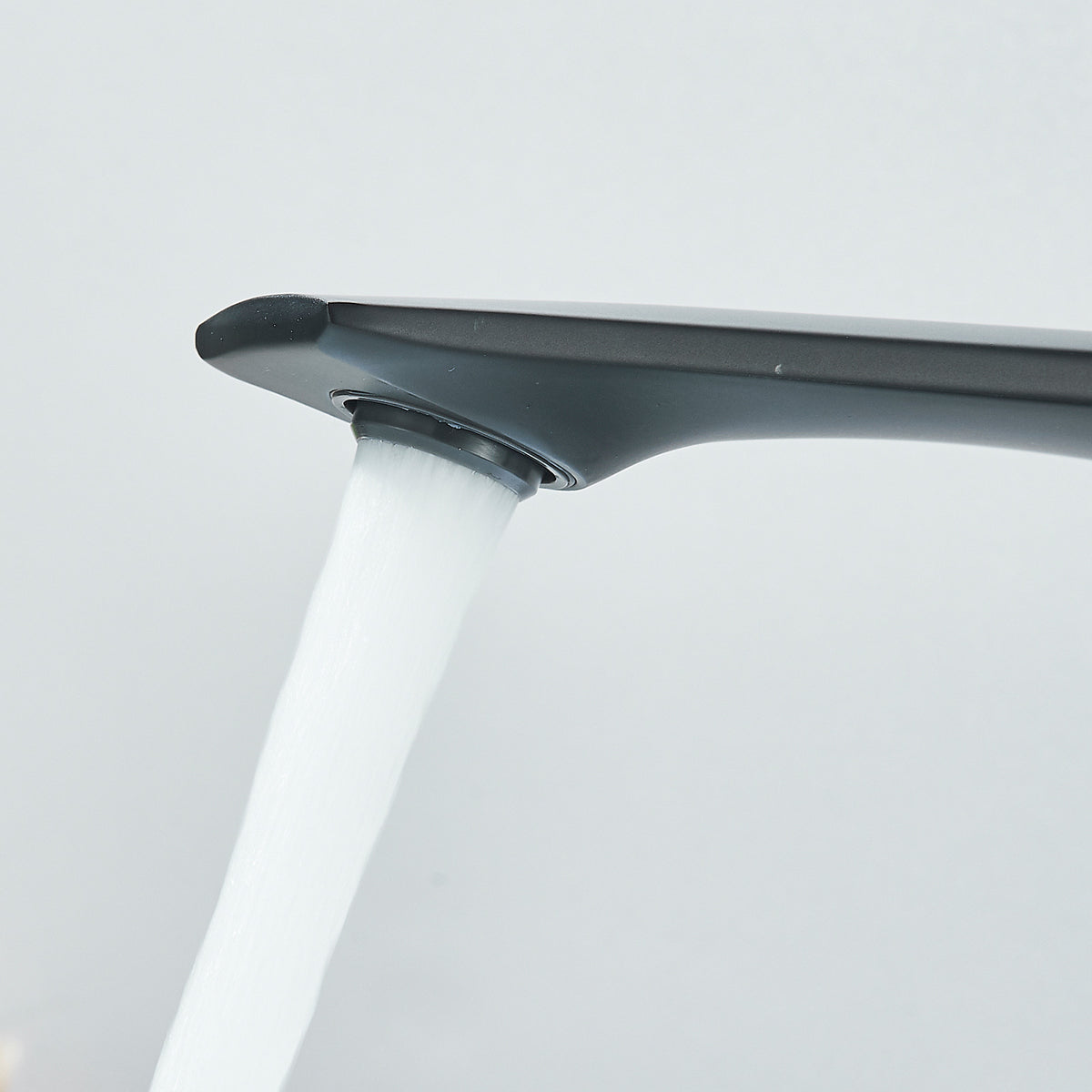 #1496 MATTE BLACK GILD EDGE WATERFALL VESSEL SINK FAUCET