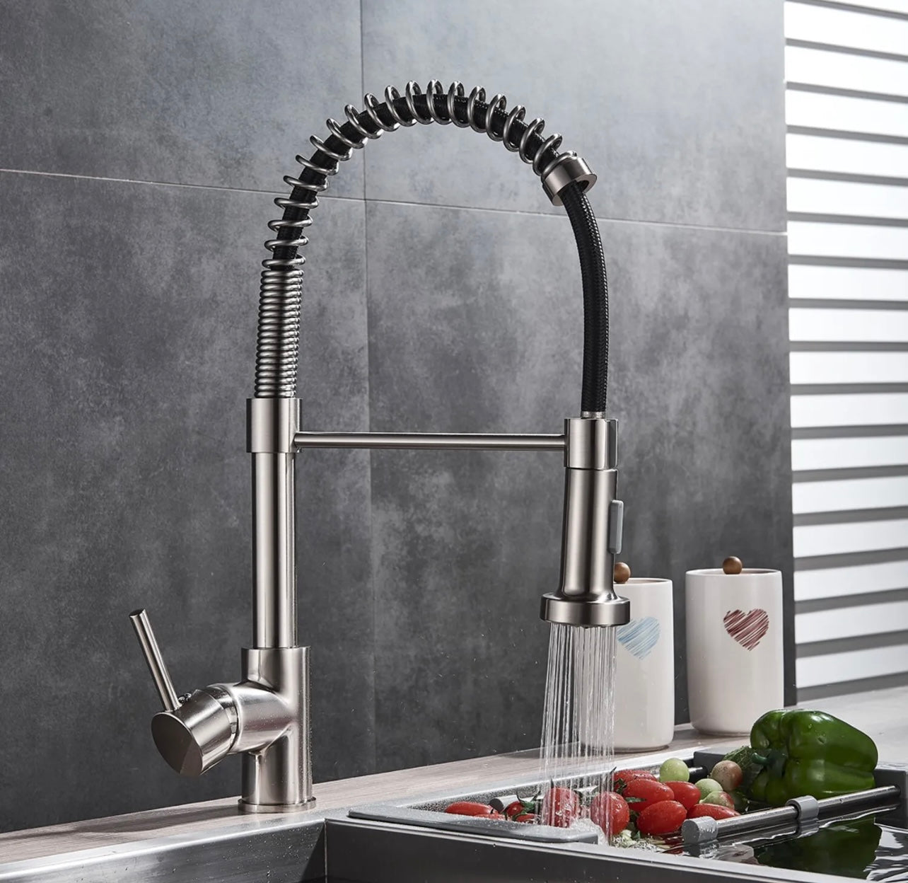 Kitchen Sink Faucet stainless steel Swivel Single Handle Pull Down Sprayer Mixer